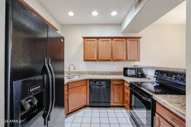 MLS: 6685801 Condo For Sale