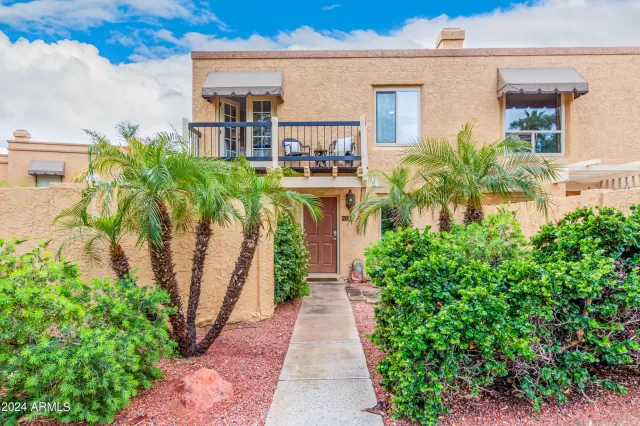 MLS: 6686000 Condo For Sale