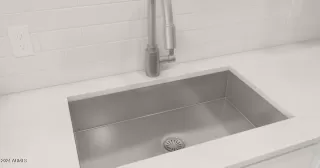 Photo #5: 6686051 Listing