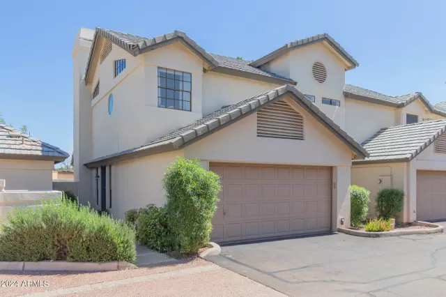 MLS: 6686164 Condo For Sale