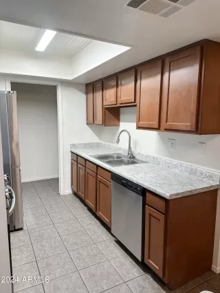 Photo #4: 6686341 Listing 