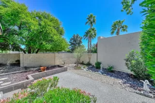 Photo #3: 6686388 Listing