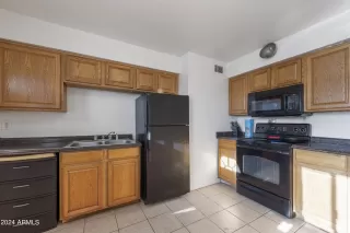 Photo #4: 6686401 Listing