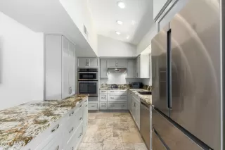 Photo #3: 6686559 Listing