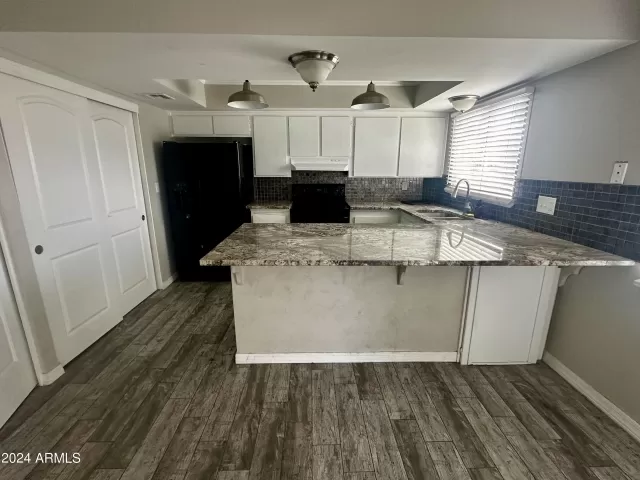 MLS: 6686565 Condo For Sale