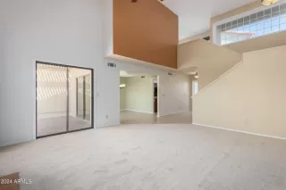 Photo #4: 6686770 Listing