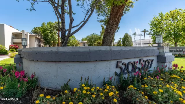 MLS: 6686829 Condo For Sale