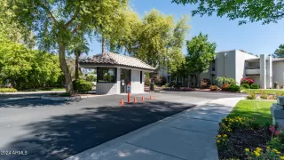 Photo #2: 6686829 Listing 