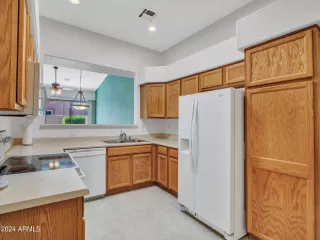 Photo #6: 6686857 Listing