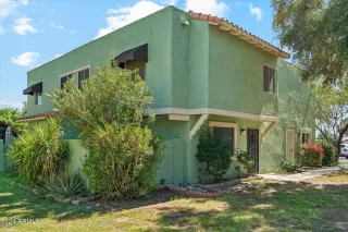 Photo #1: 6686882 Listing 