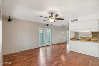 Photo #2: 6686882 Listing 