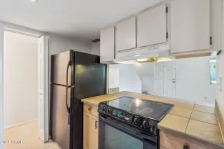 Photo #6: 6686882 Listing 