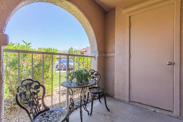 MLS: 6686891 Condo For Sale