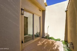 Photo #3: 6686910 Listing