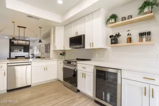 Photo #4: 6686910 Listing