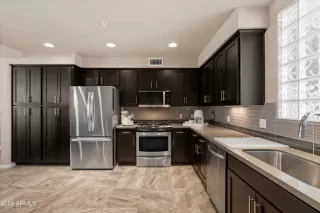 Photo #2: 6687073 Listing