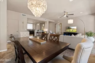 Photo #6: 6687073 Listing