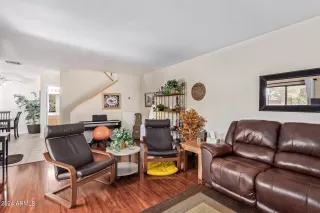 Photo #6: 6687090 Listing