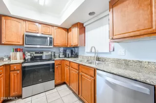 Photo #6: 6687152 Listing 