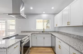 Photo #6: 6687182 Listing 