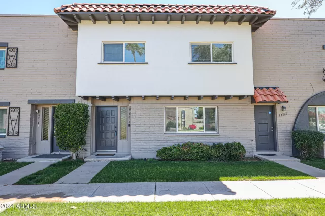 MLS: 6687195 Condo For Sale