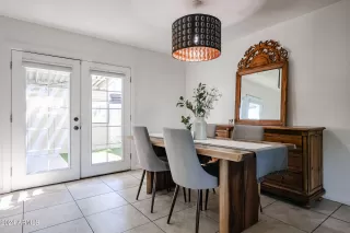 Photo #4: 6687195 Listing