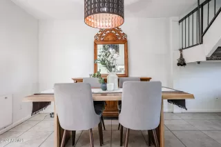 Photo #5: 6687195 Listing