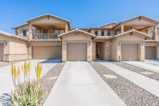 Photo #2: 6687237 Listing