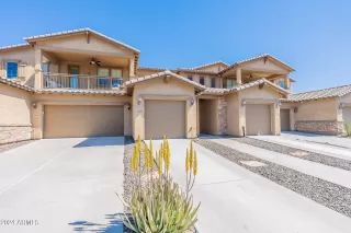 Photo #3: 6687237 Listing