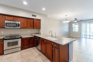 Photo #5: 6687237 Listing