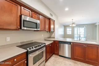 Photo #6: 6687237 Listing