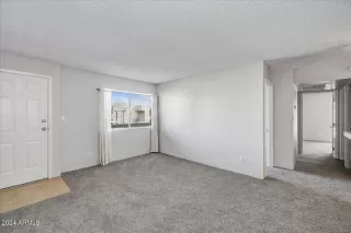 Photo #2: 6687267 Listing