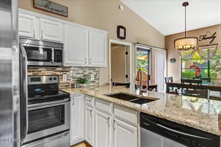 Photo #4: 6687320 Listing 