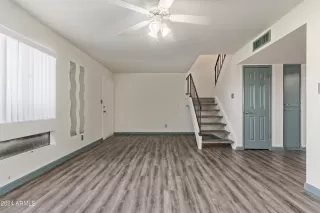 Photo #4: 6687357 Listing