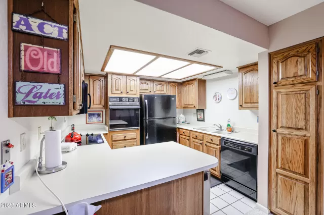 MLS: 6687463 Condo For Sale