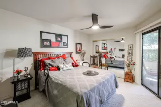 Photo #3: 6687463 Listing