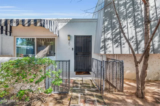 MLS: 6687651 Condo For Sale