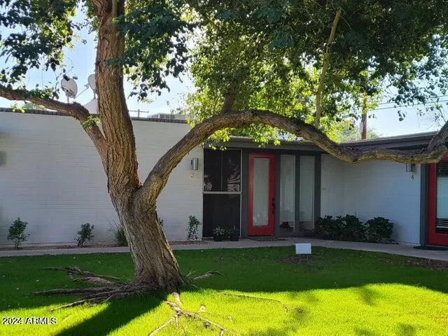 MLS: 6687662 Condo For Sale