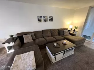 Photo #2: 6687662 Listing