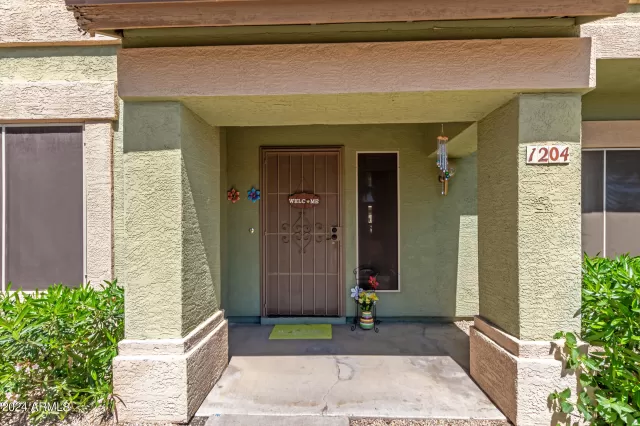 MLS: 6687714 Condo For Sale