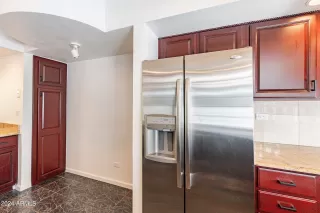 Photo #6: 6687736 Listing