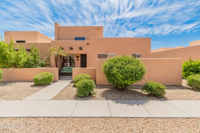 MLS: 6687739 Condo For Sale