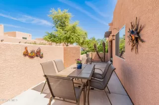 Photo #5: 6687739 Listing