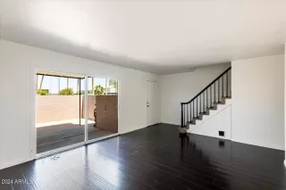 Photo #2: 6687857 Listing