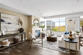 Photo #5: 6687947 Listing