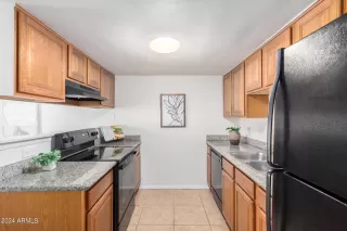 Photo #4: 6688031 Listing