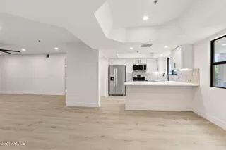 Photo #2: 6688043 Listing 