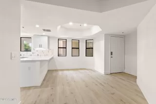 Photo #4: 6688043 Listing 