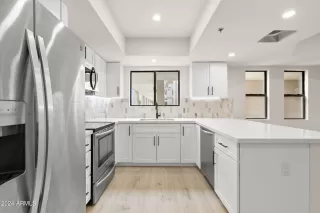 Photo #5: 6688043 Listing 