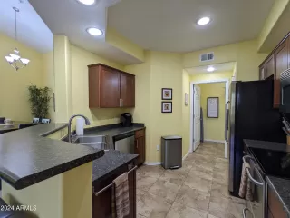 Photo #6: 6688066 Listing